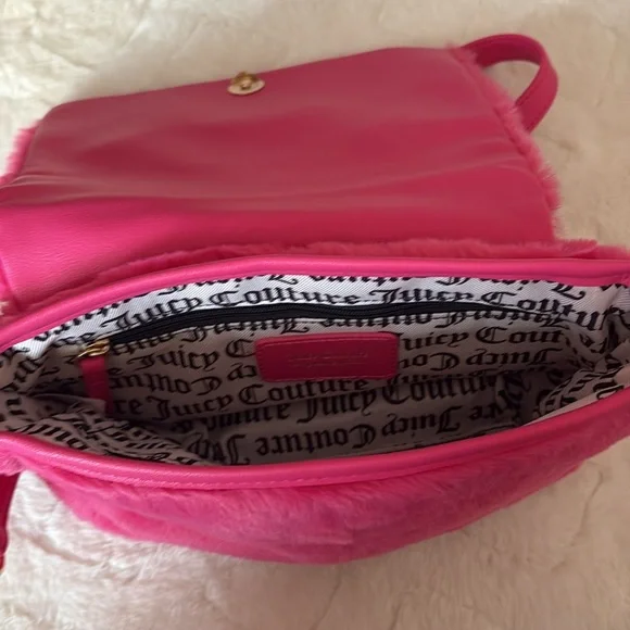 Juicy Couture Pink Quilted Crossbody Bag - Picture 3 of 3